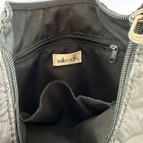 SAKROOTS SHOULDER BAG WITH ADJUSTABLE CROSSBODY STRAP, BLACK BLACK FLORAL - Picture 7 of 9